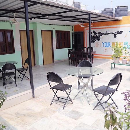Shanti Residency New Delhi Buitenkant foto