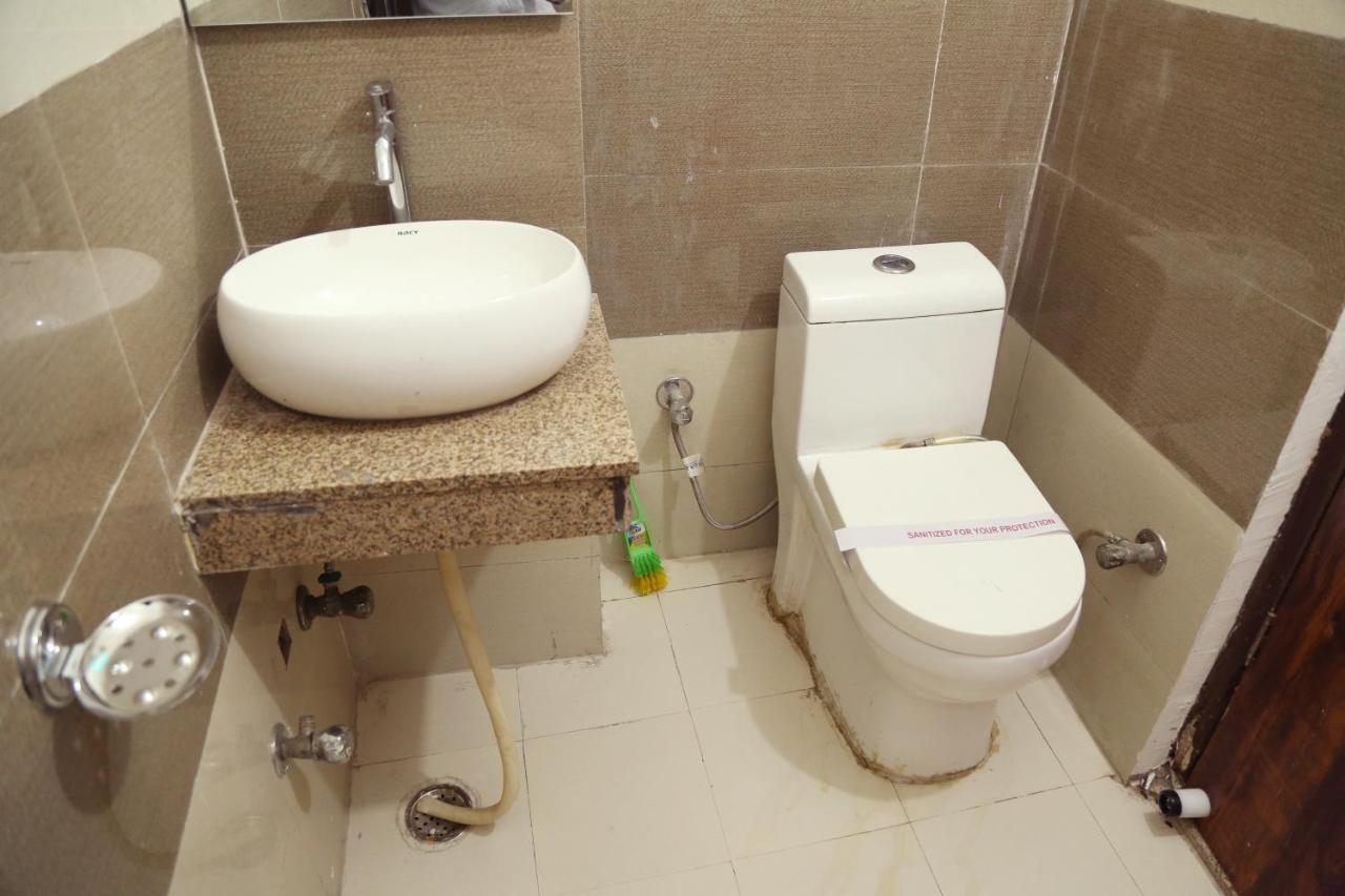 Shanti Residency New Delhi Buitenkant foto