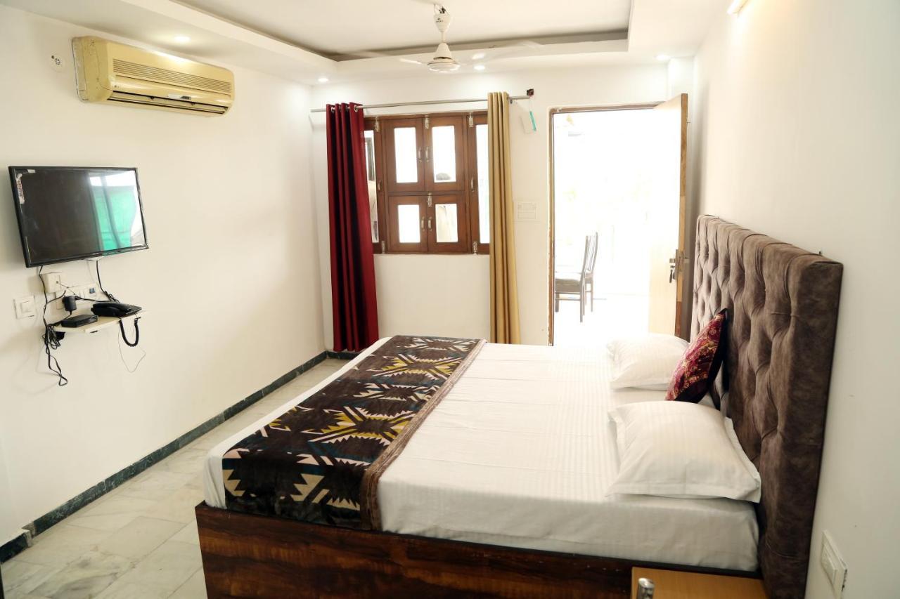 Shanti Residency New Delhi Buitenkant foto