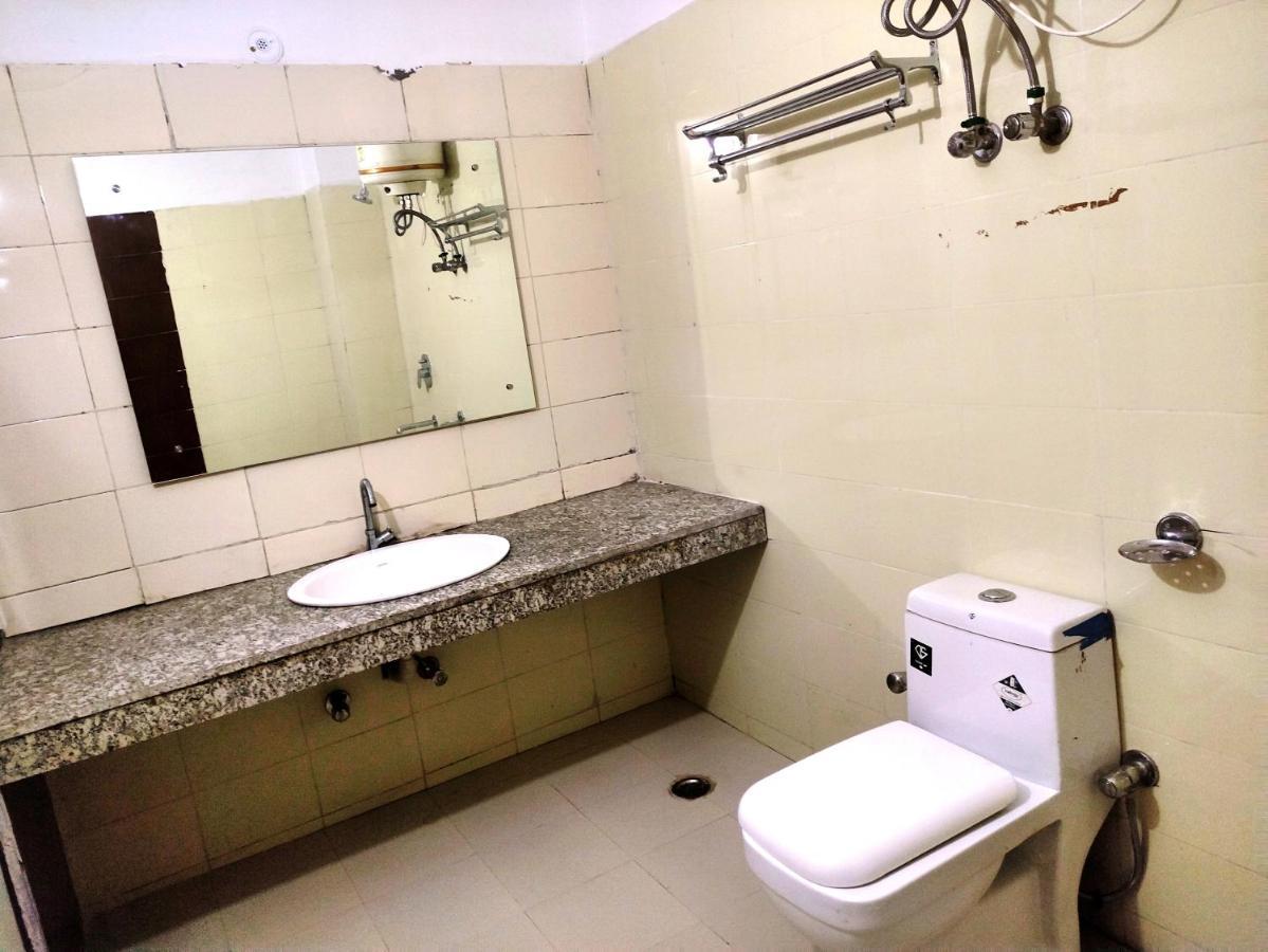 Shanti Residency New Delhi Buitenkant foto