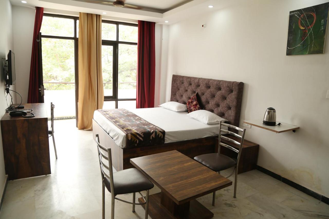 Shanti Residency New Delhi Buitenkant foto